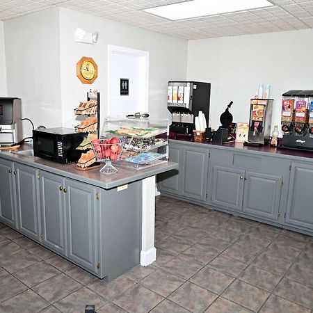 Super 8 By Wyndham Higginsville Extérieur photo